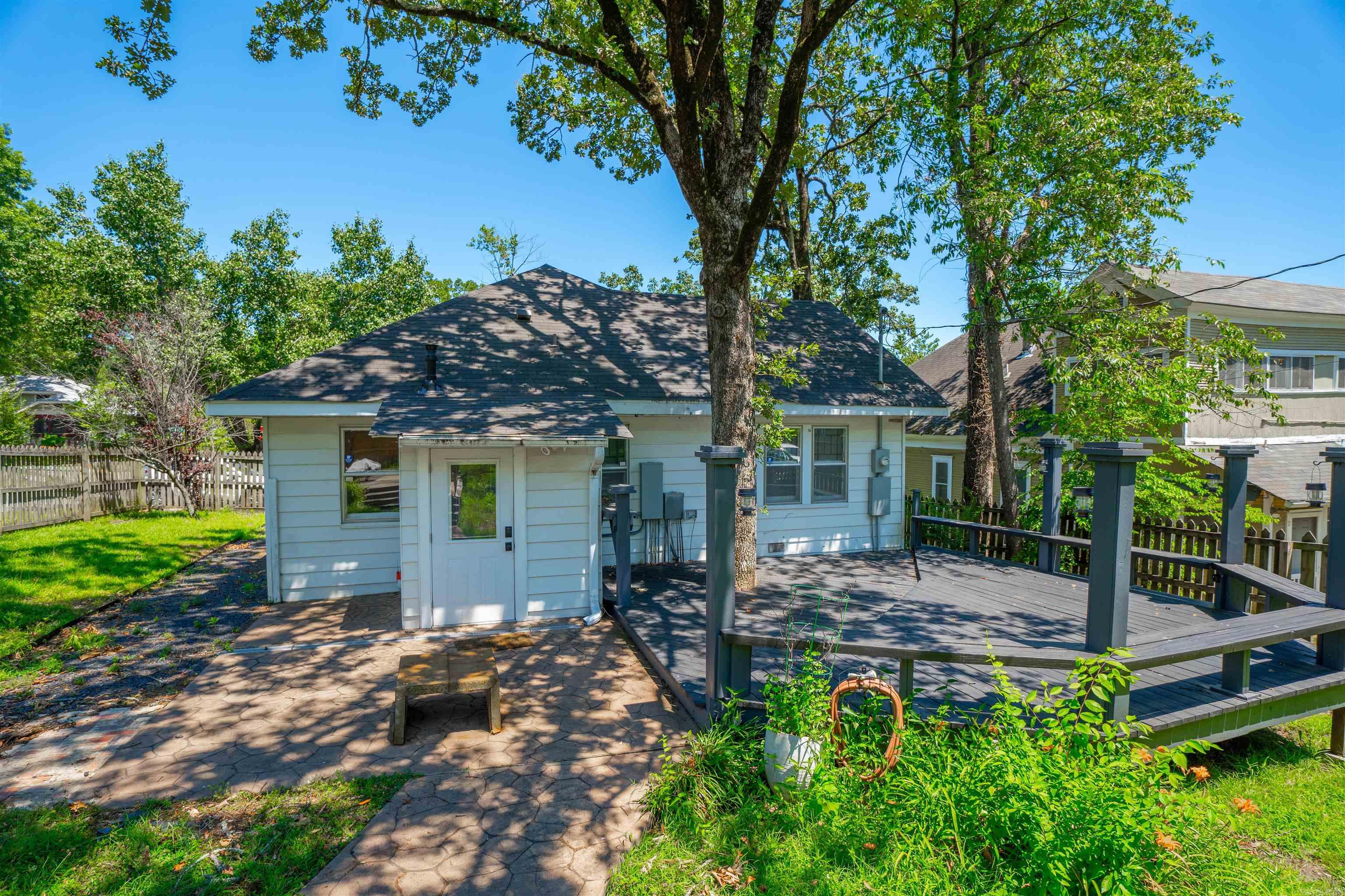 PULASKI HEIGHTS - Residential