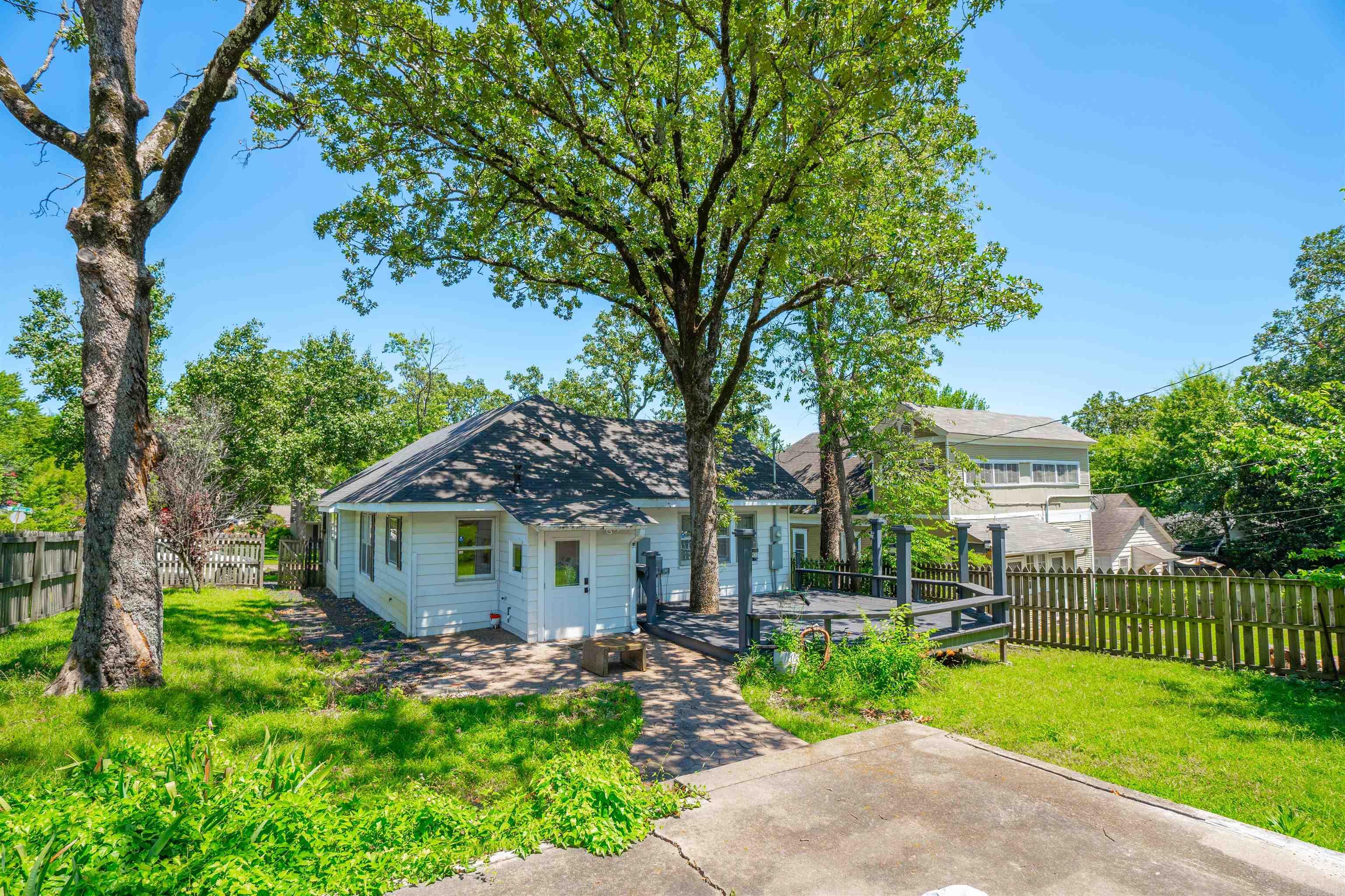 PULASKI HEIGHTS - Residential