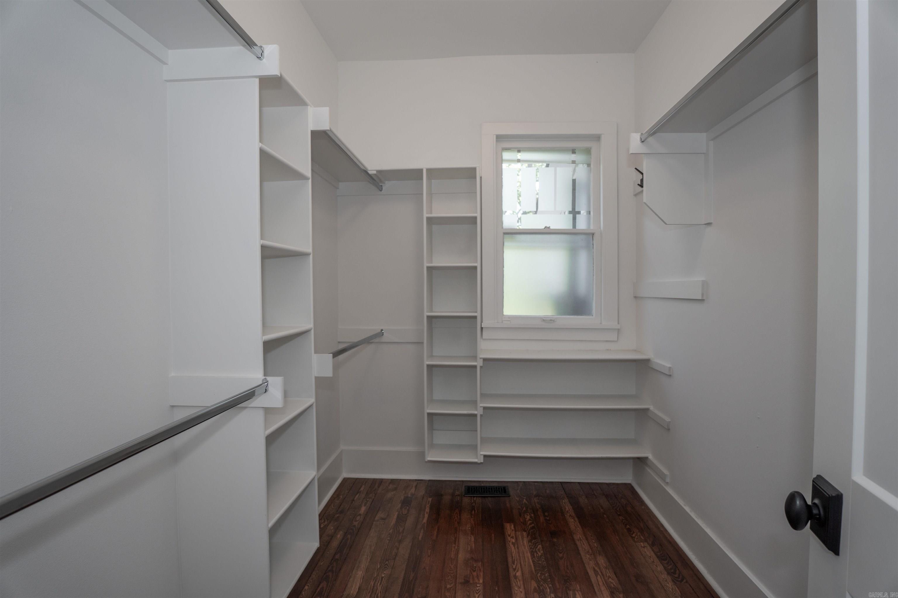 PULASKI HEIGHTS - Residential