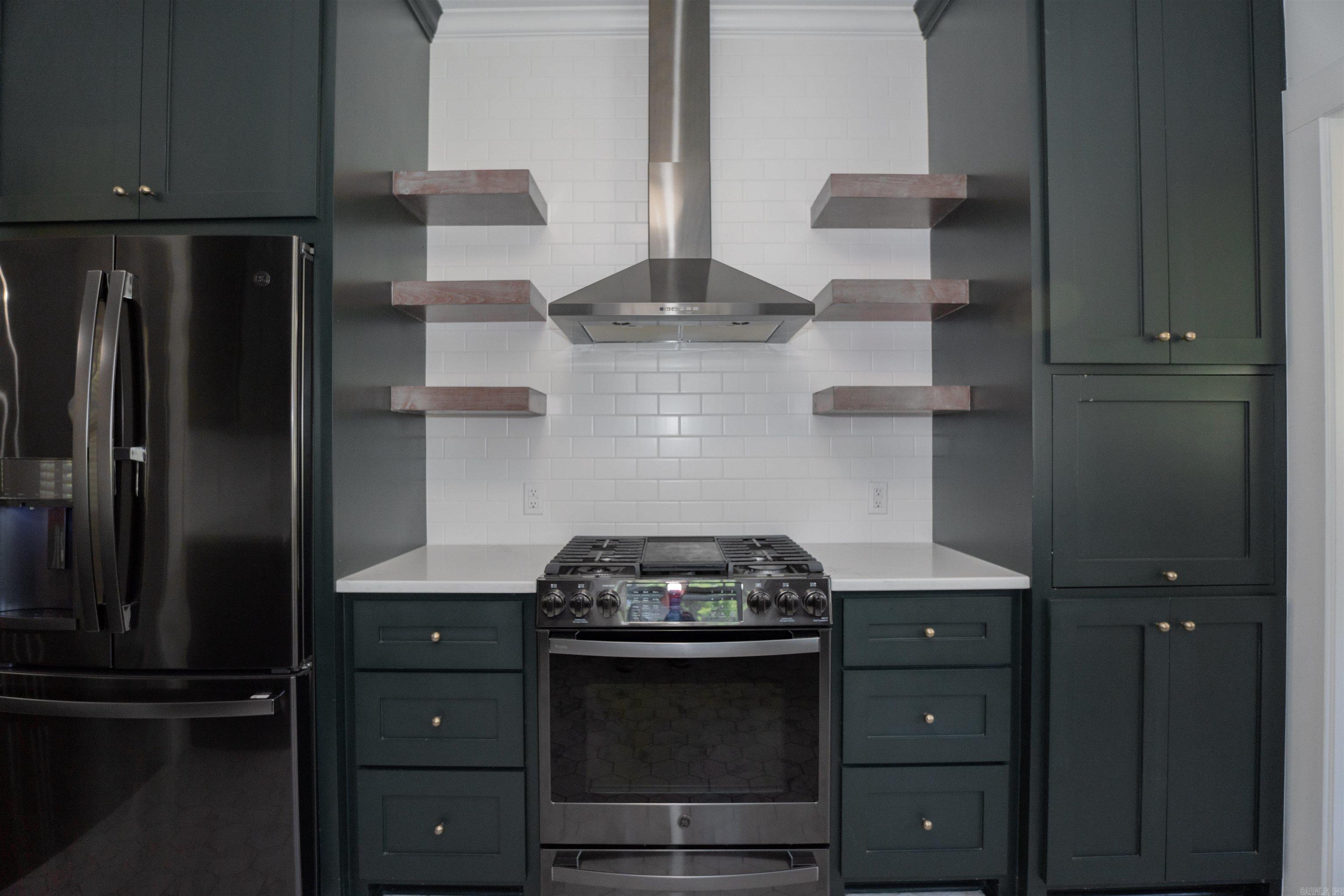 PULASKI HEIGHTS - Residential