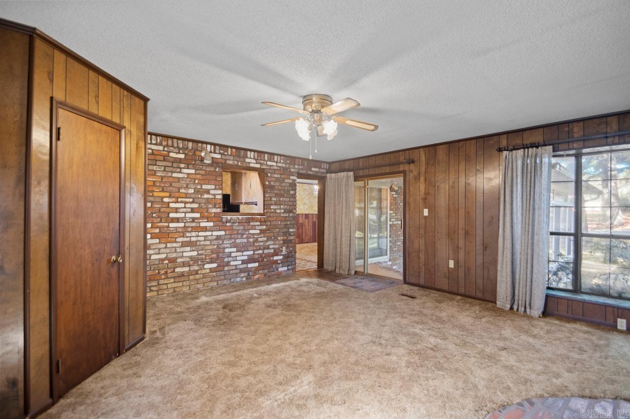 SHANNON HILLS s - Residential