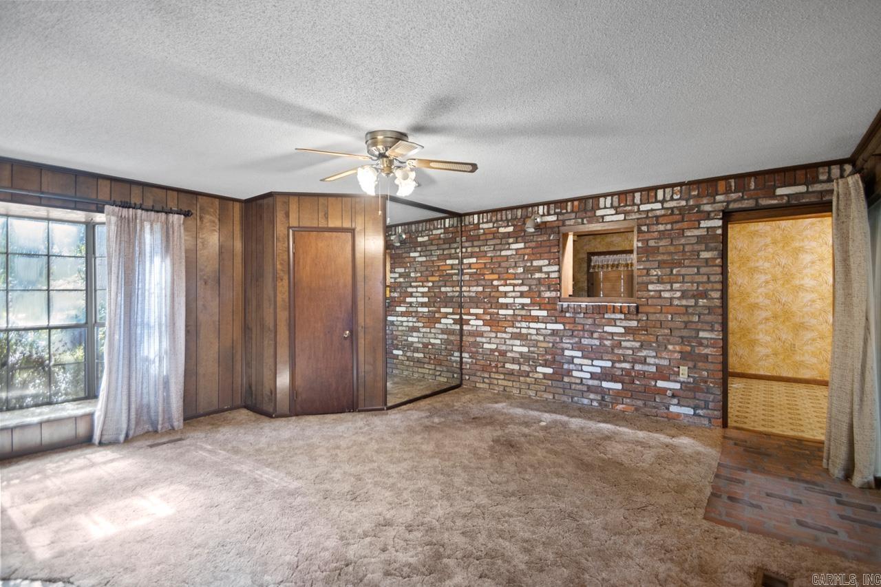 SHANNON HILLS s - Residential