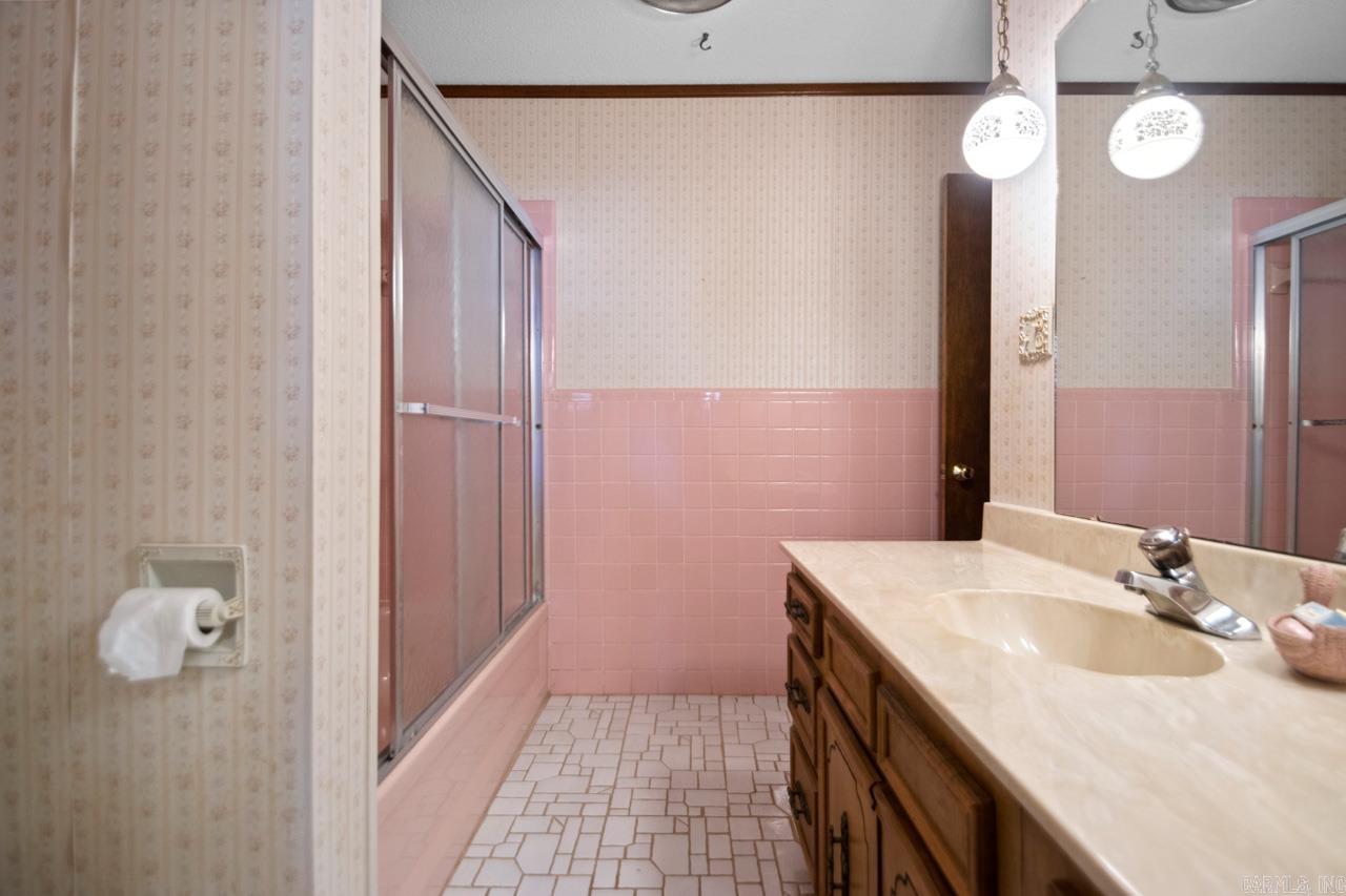 SHANNON HILLS s - Residential