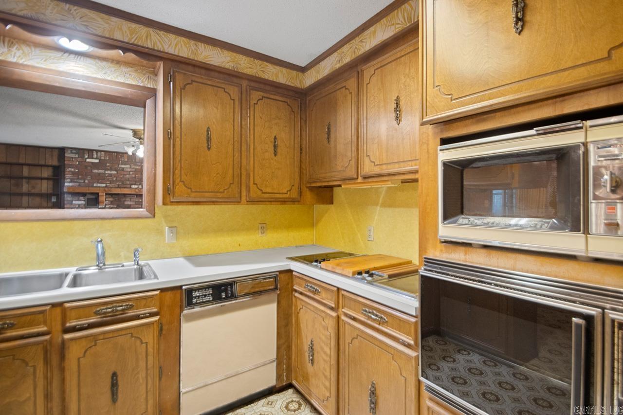 SHANNON HILLS s - Residential