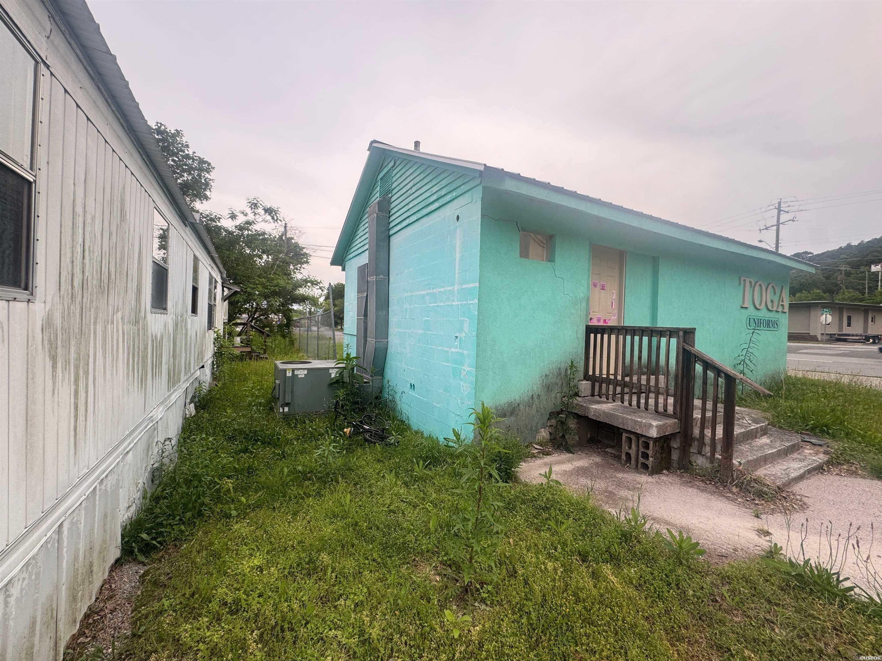 McKowns - Commercial Sale