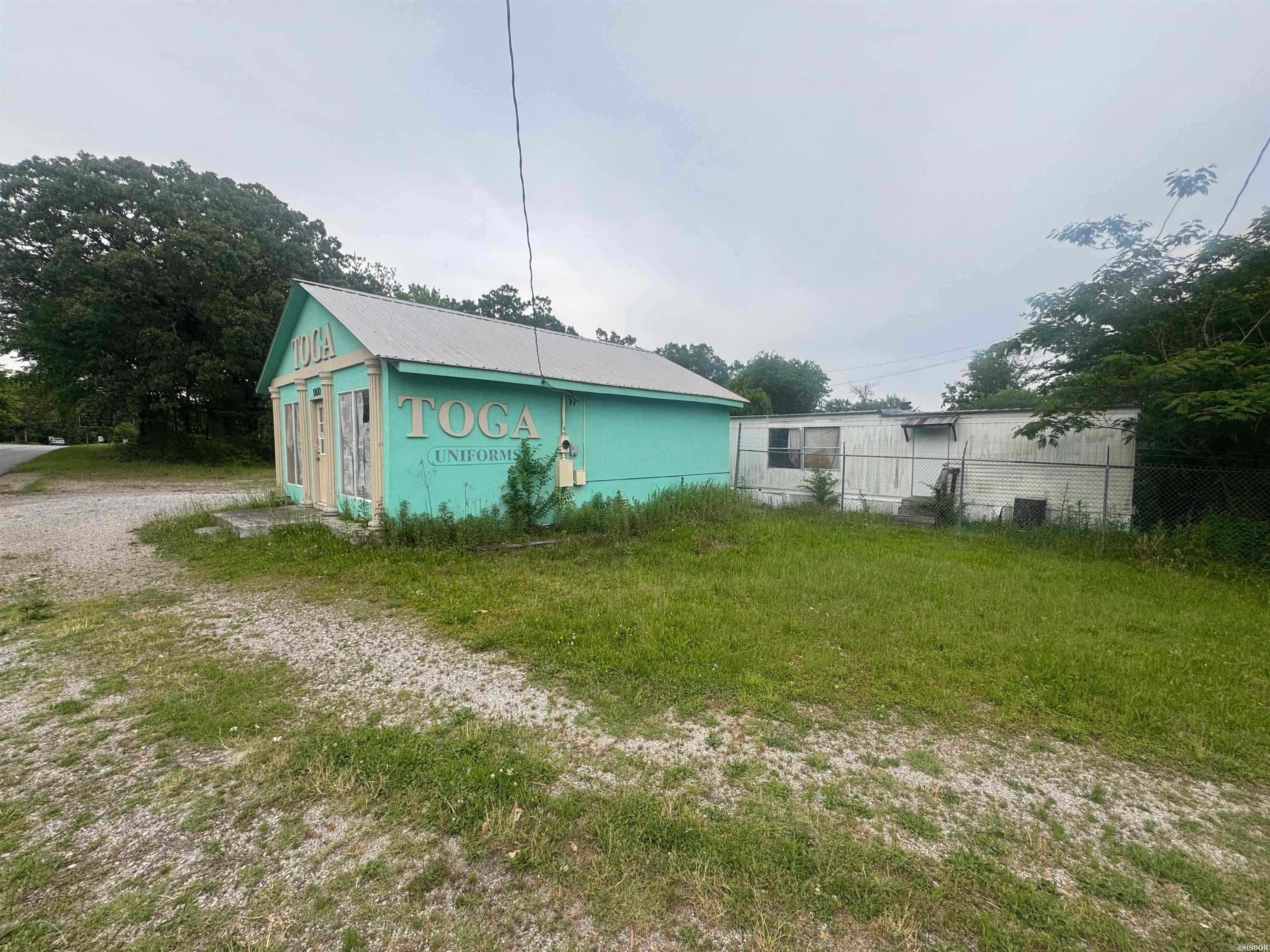 McKowns - Commercial Sale