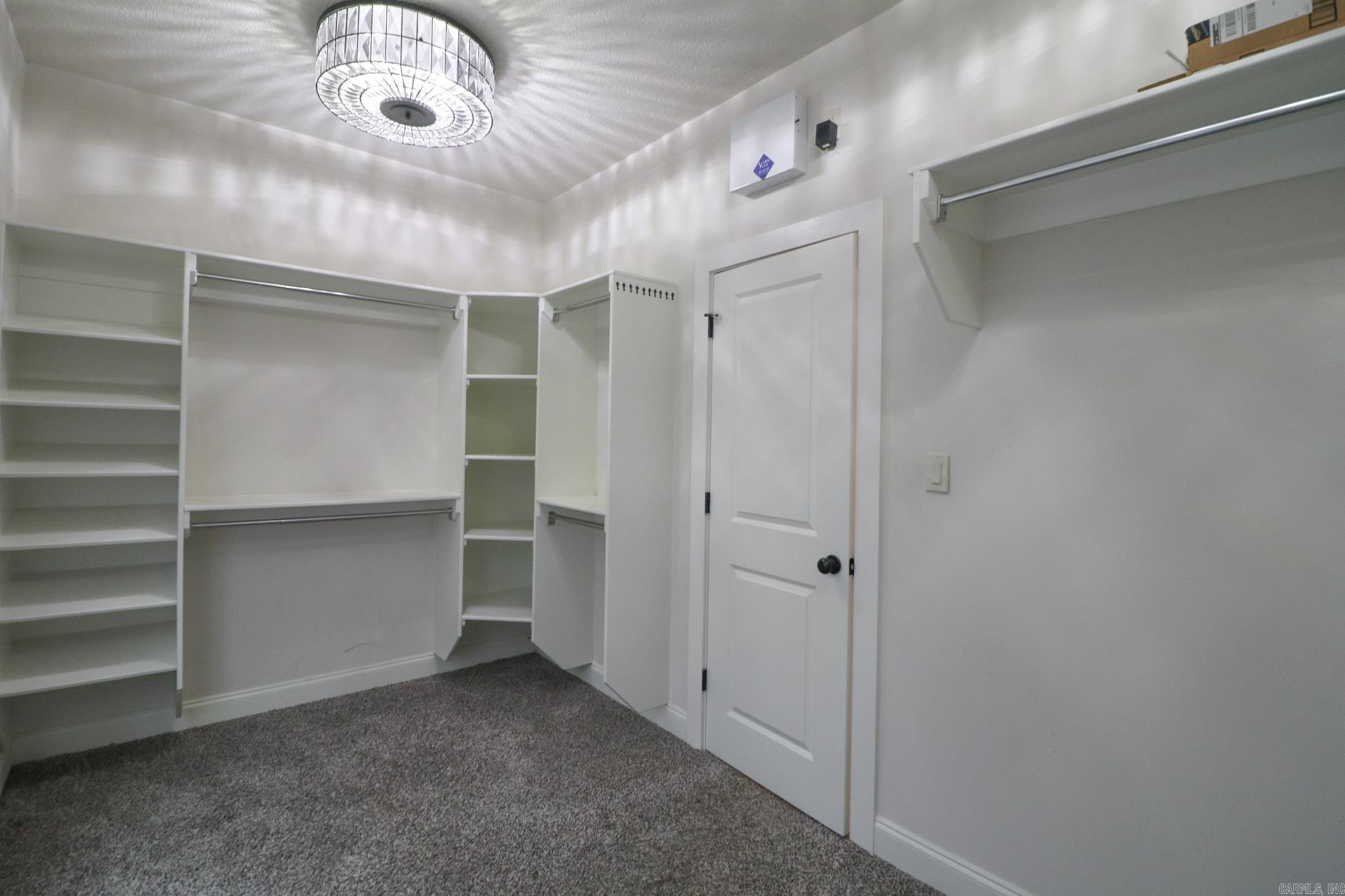 STONERIDGE ESTATES - Residential