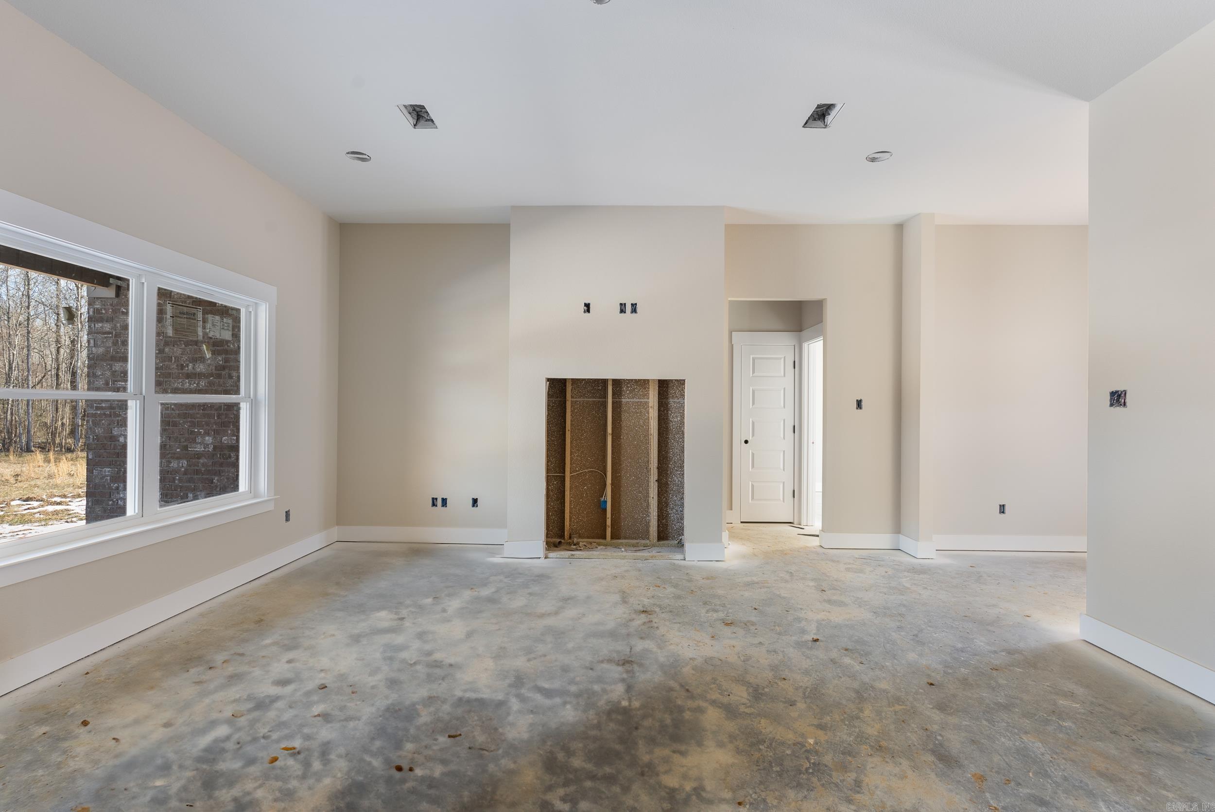 SADDLE BROOK ESTATES - Residential