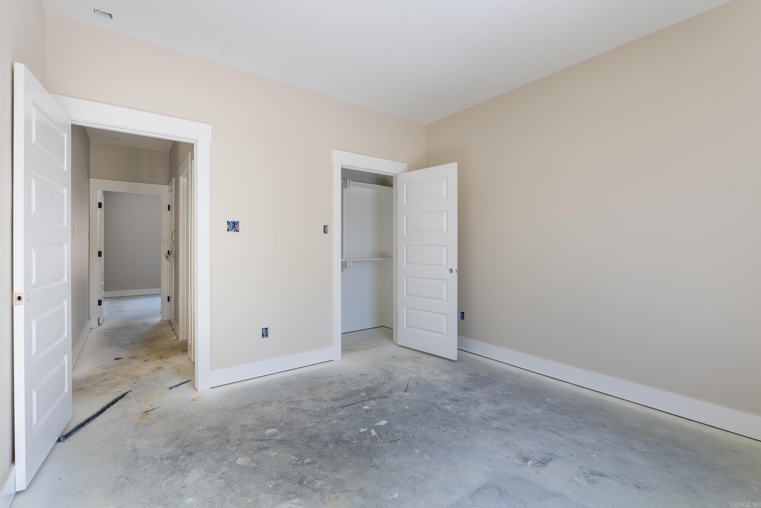 SADDLE BROOK ESTATES - Residential