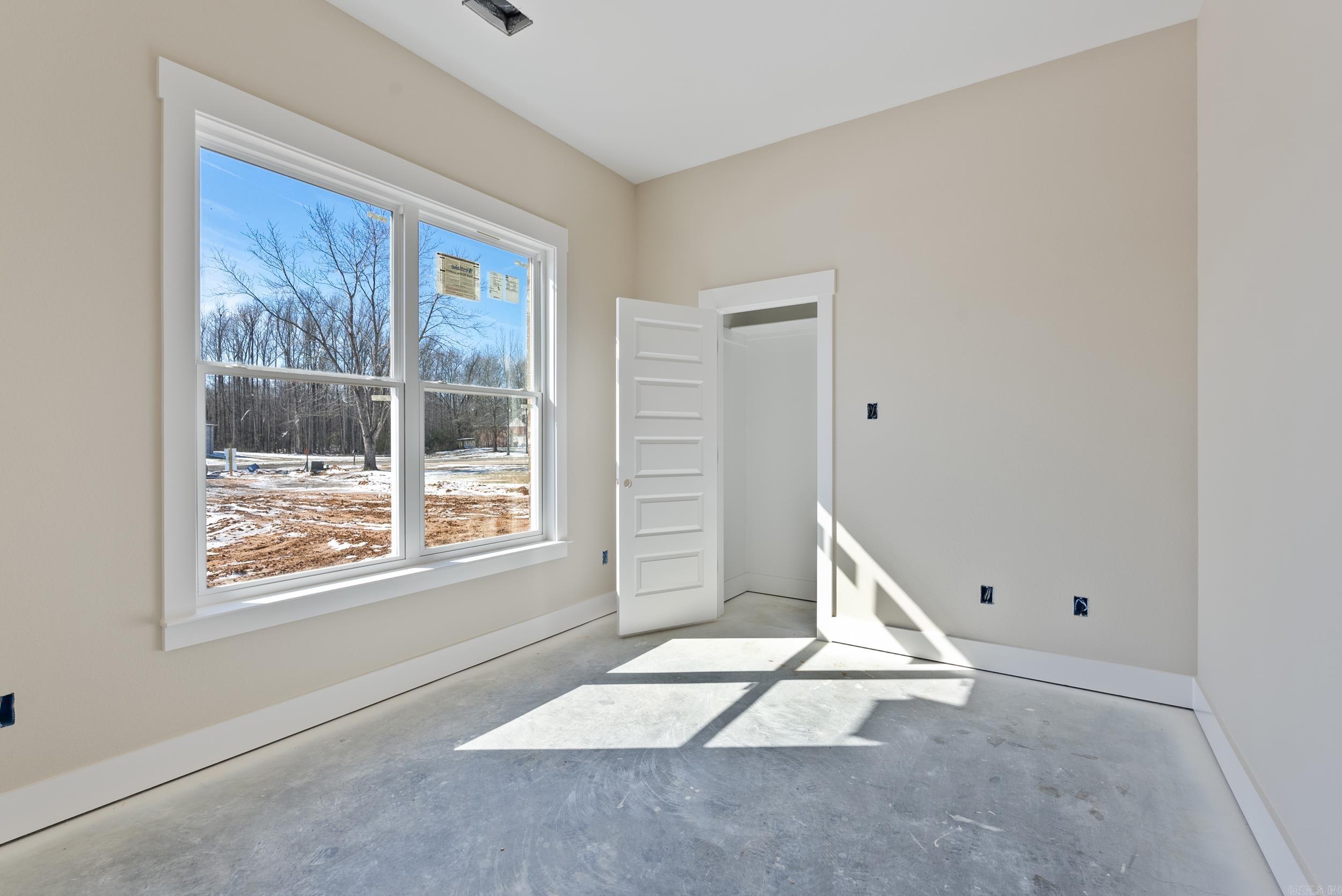 SADDLE BROOK ESTATES - Residential