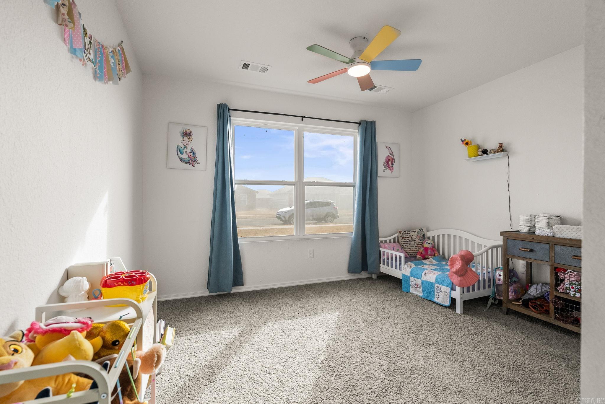 HILL FARM - Residential