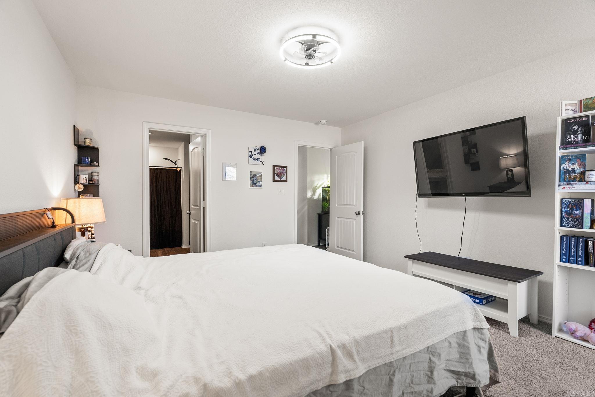 HILL FARM - Residential