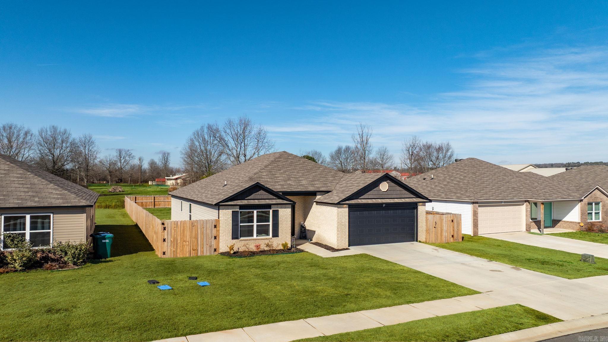 HILL FARM - Residential