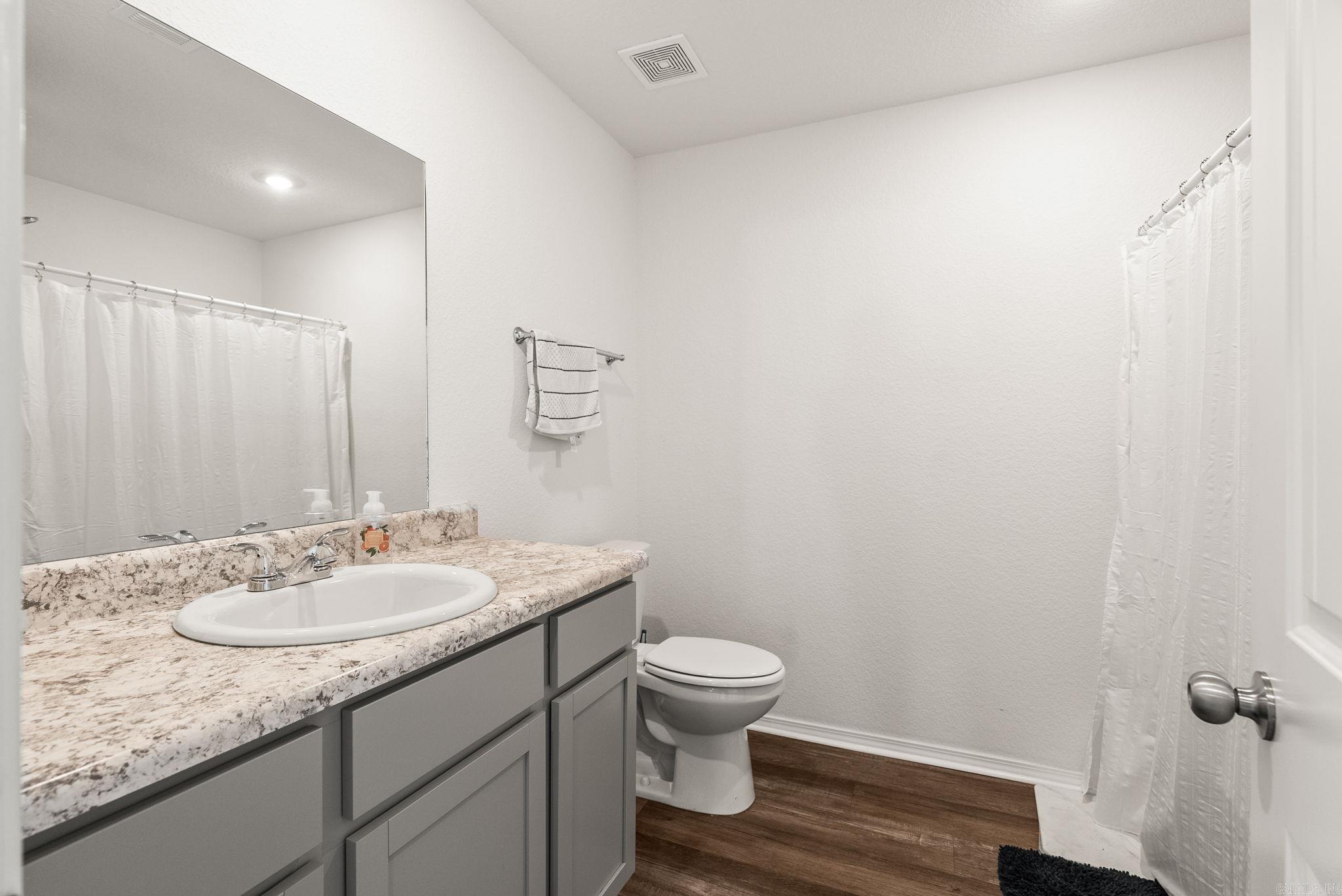 HILL FARM - Residential