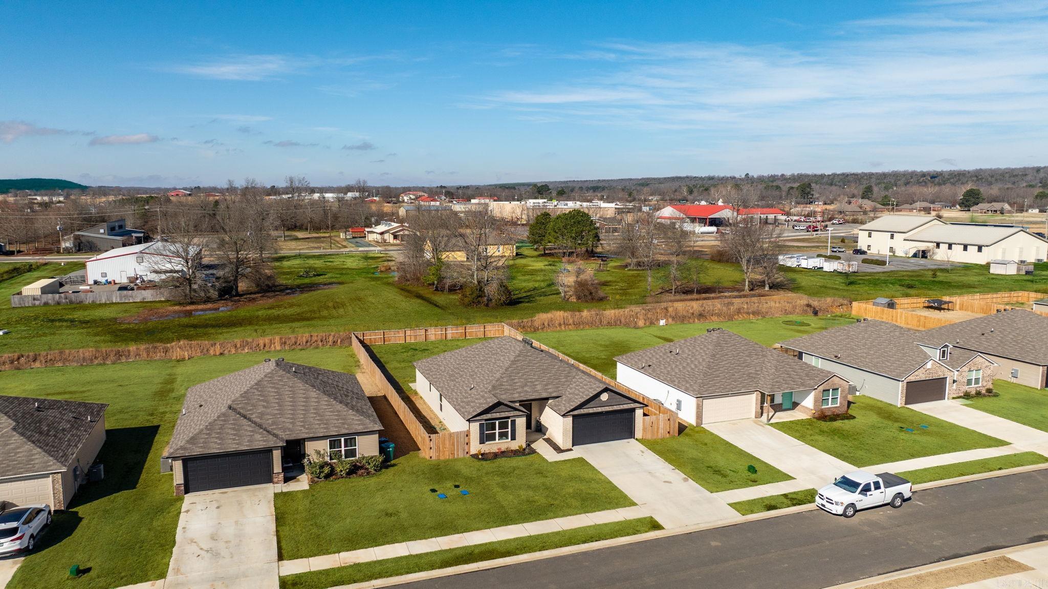 HILL FARM - Residential