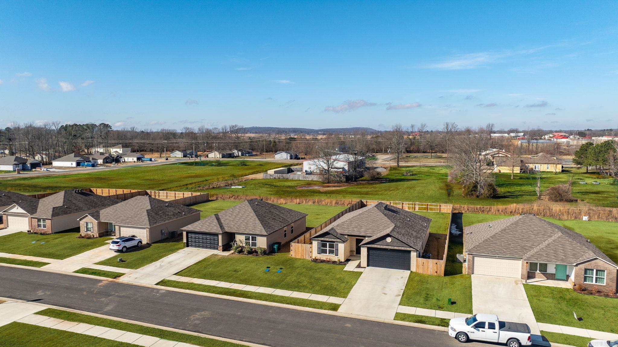 HILL FARM - Residential