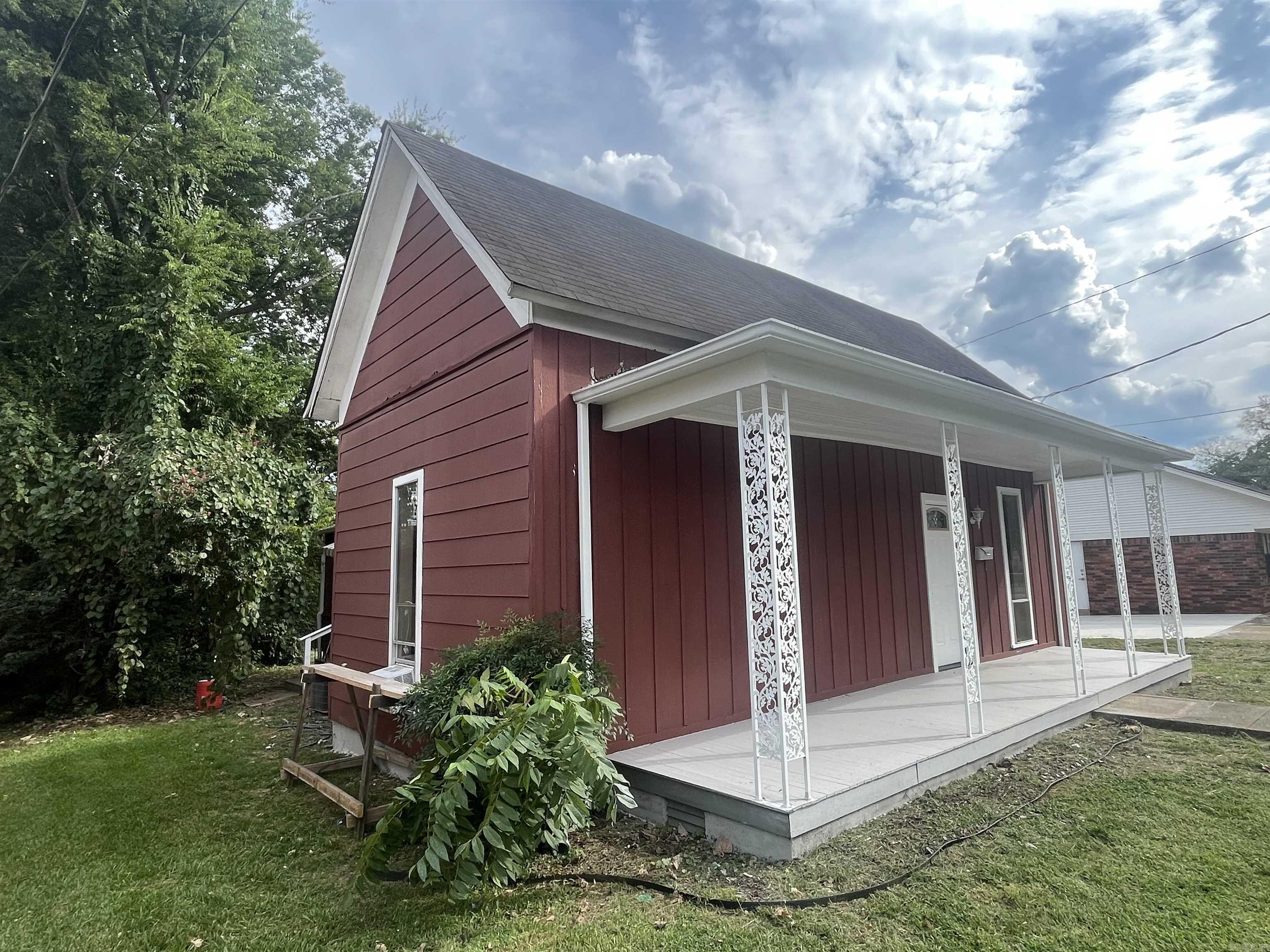 LUND & HILL (ORIGINAL TOWN) - Residential