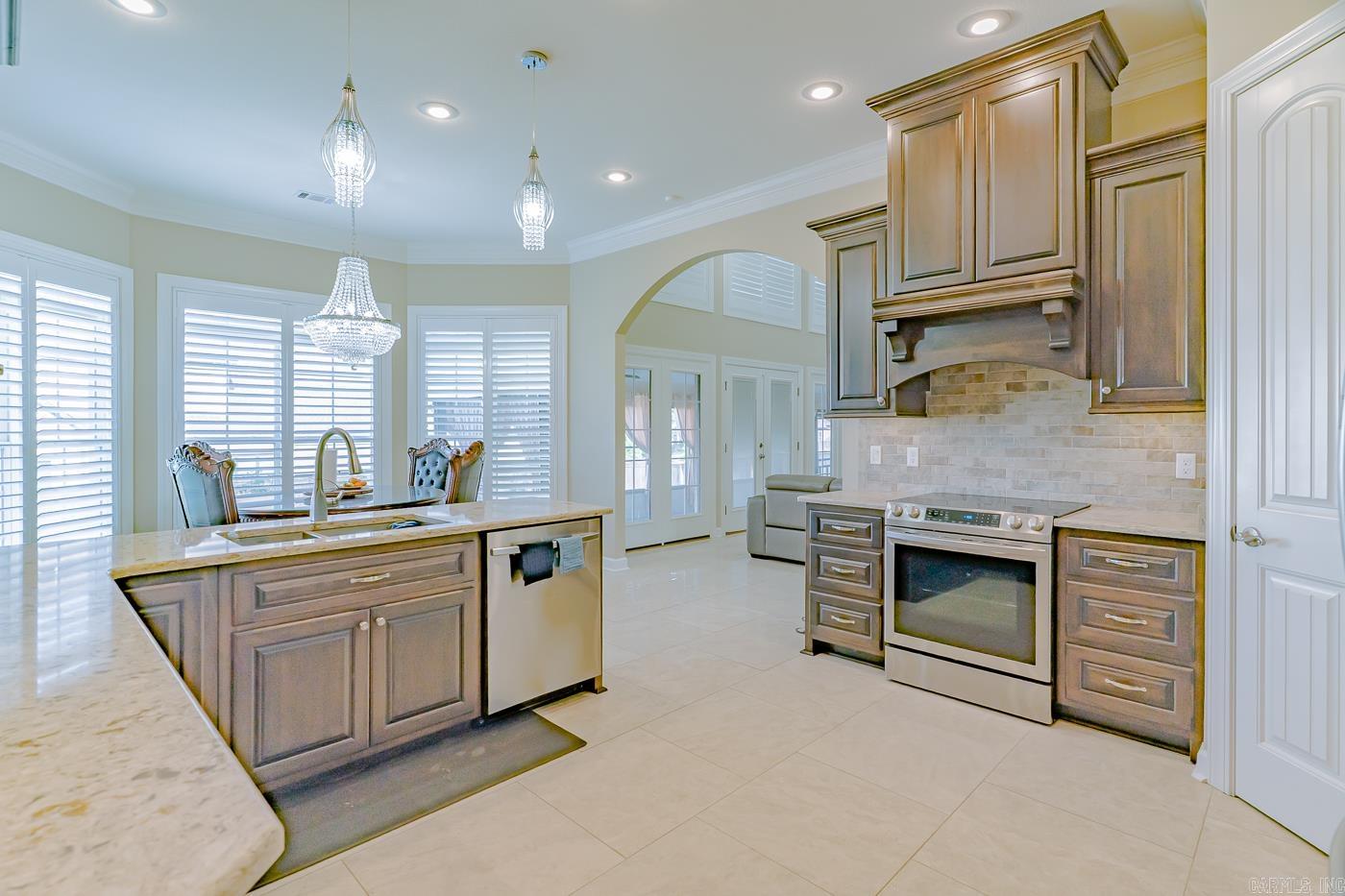 BARRINGTON PARK - Residential