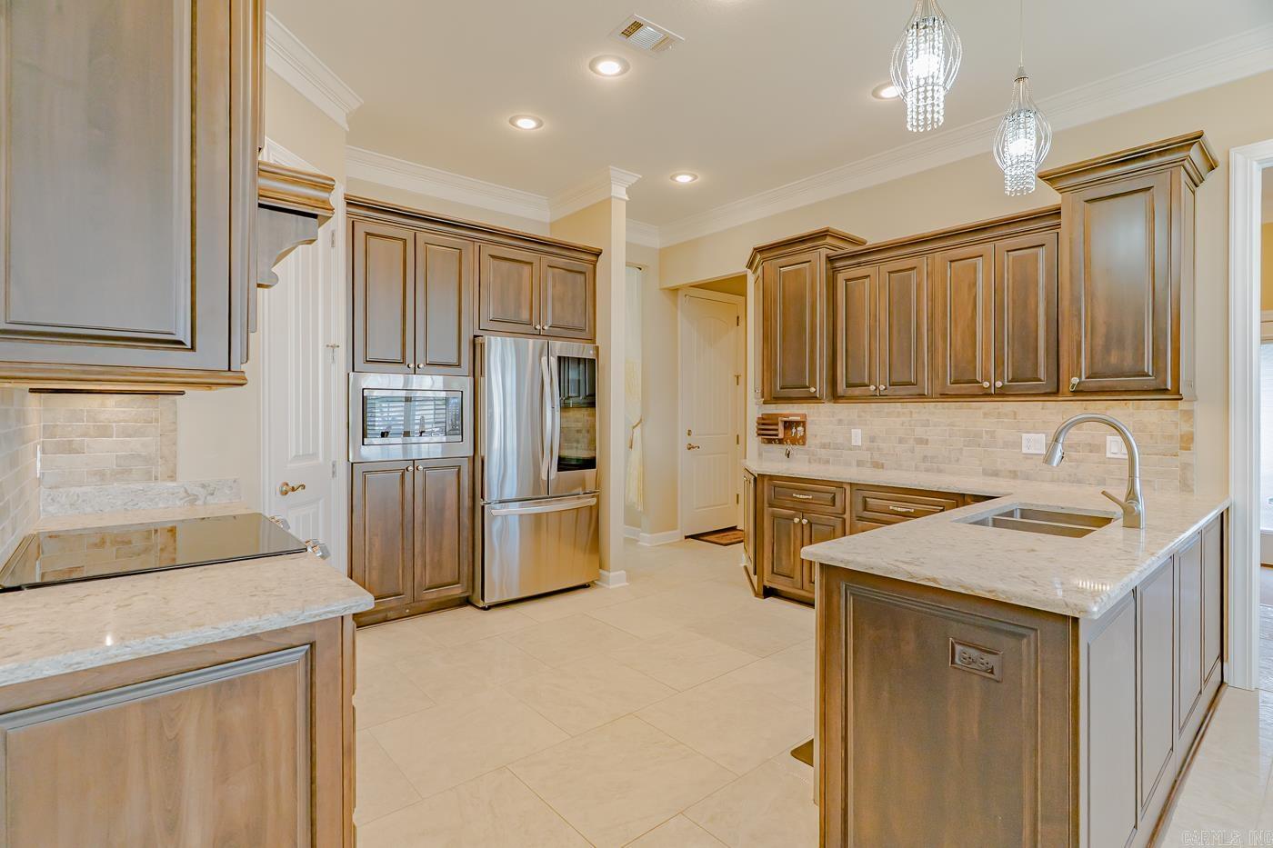 BARRINGTON PARK - Residential
