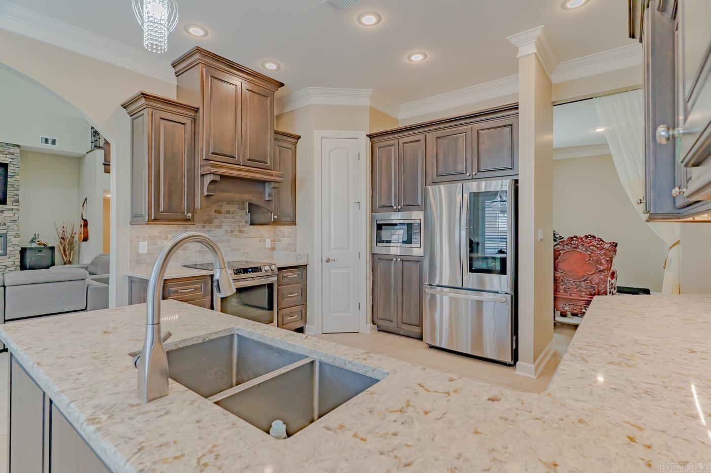 BARRINGTON PARK - Residential