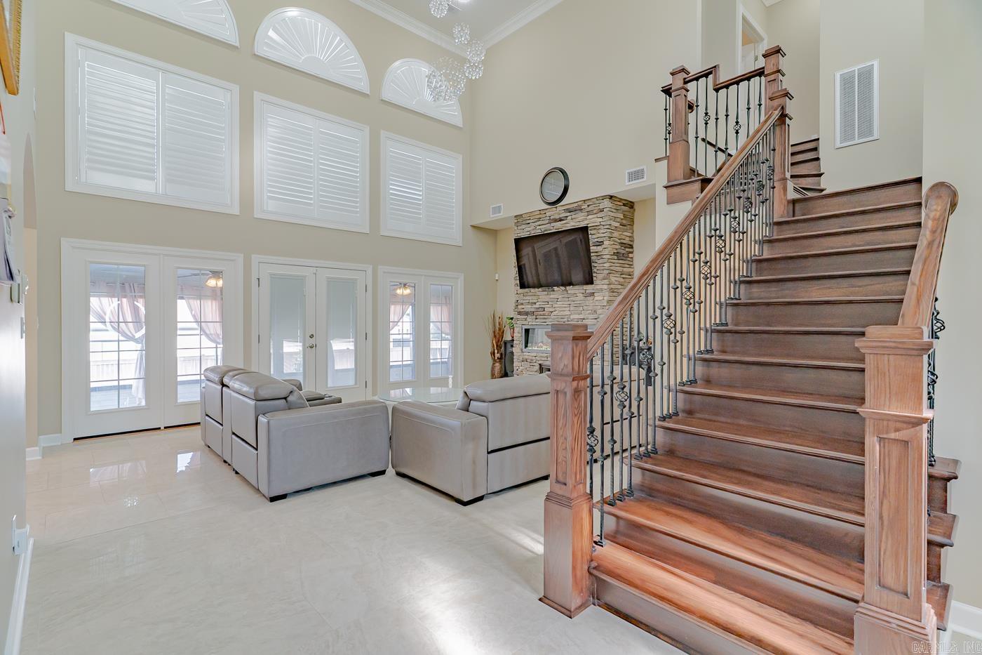 BARRINGTON PARK - Residential