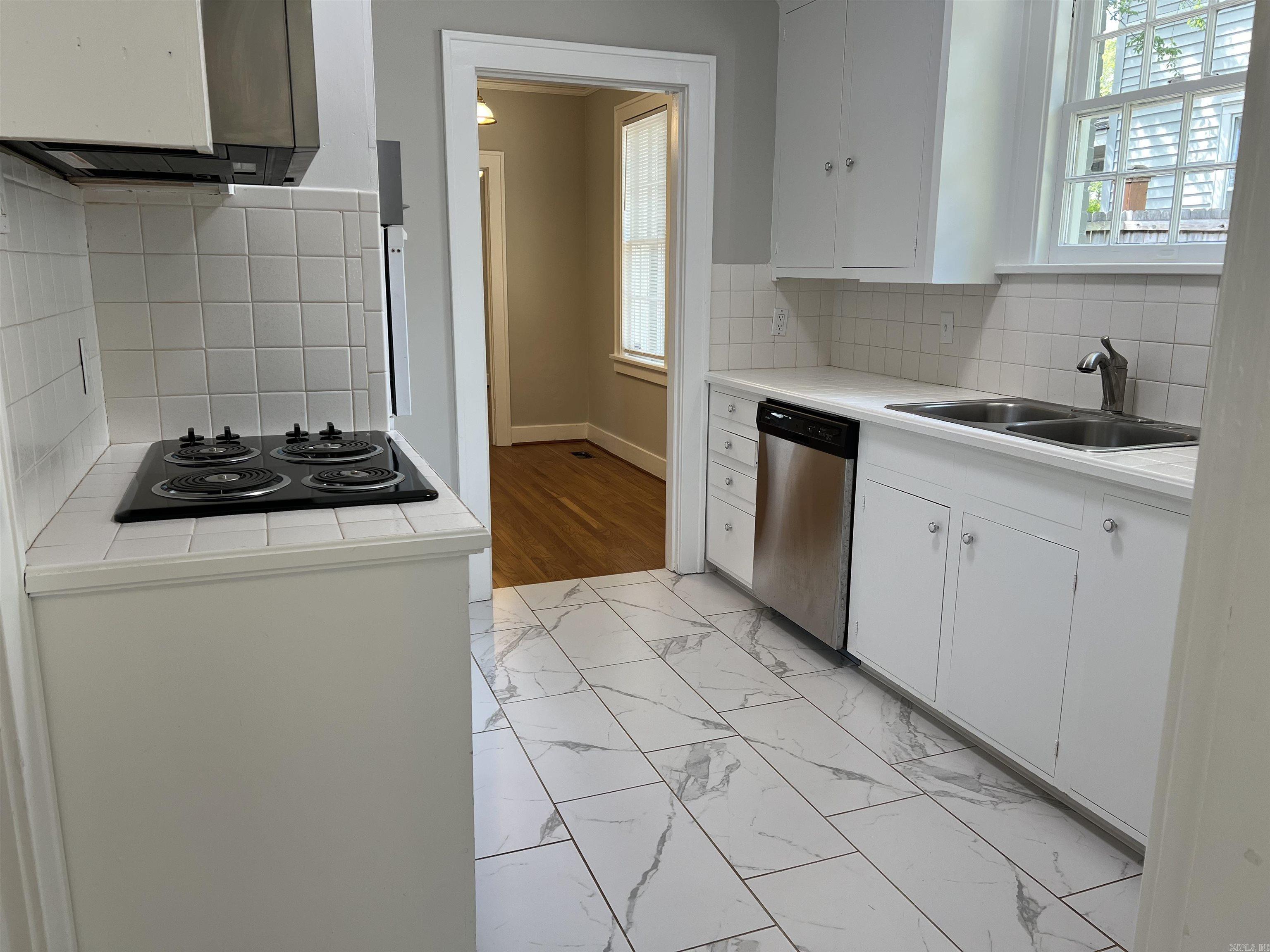 Riffel & Rhoten - Residential Lease