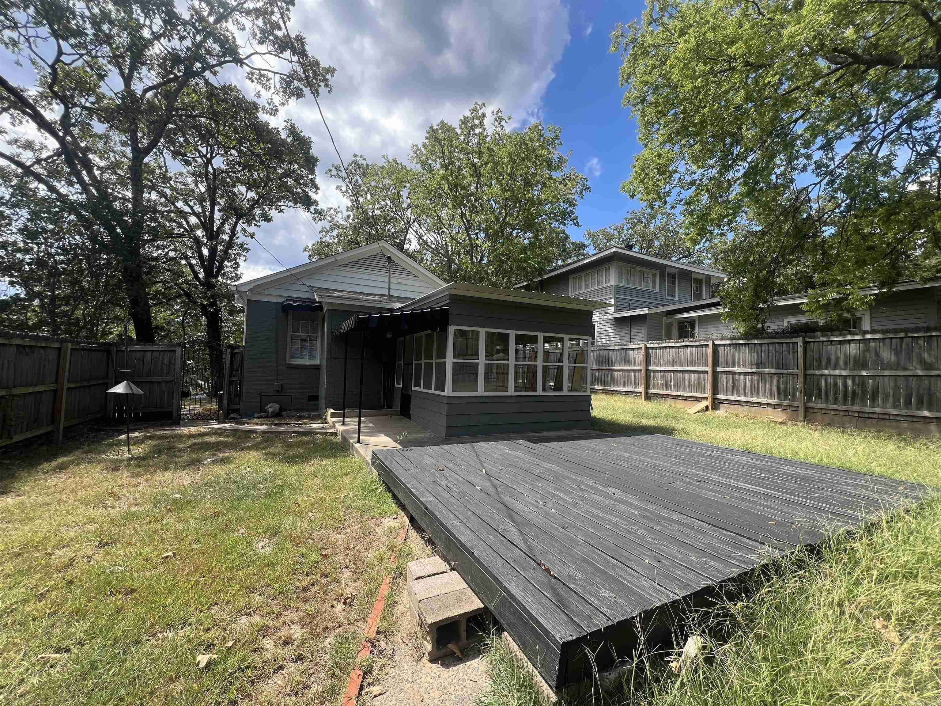 Riffel & Rhoten - Residential Lease