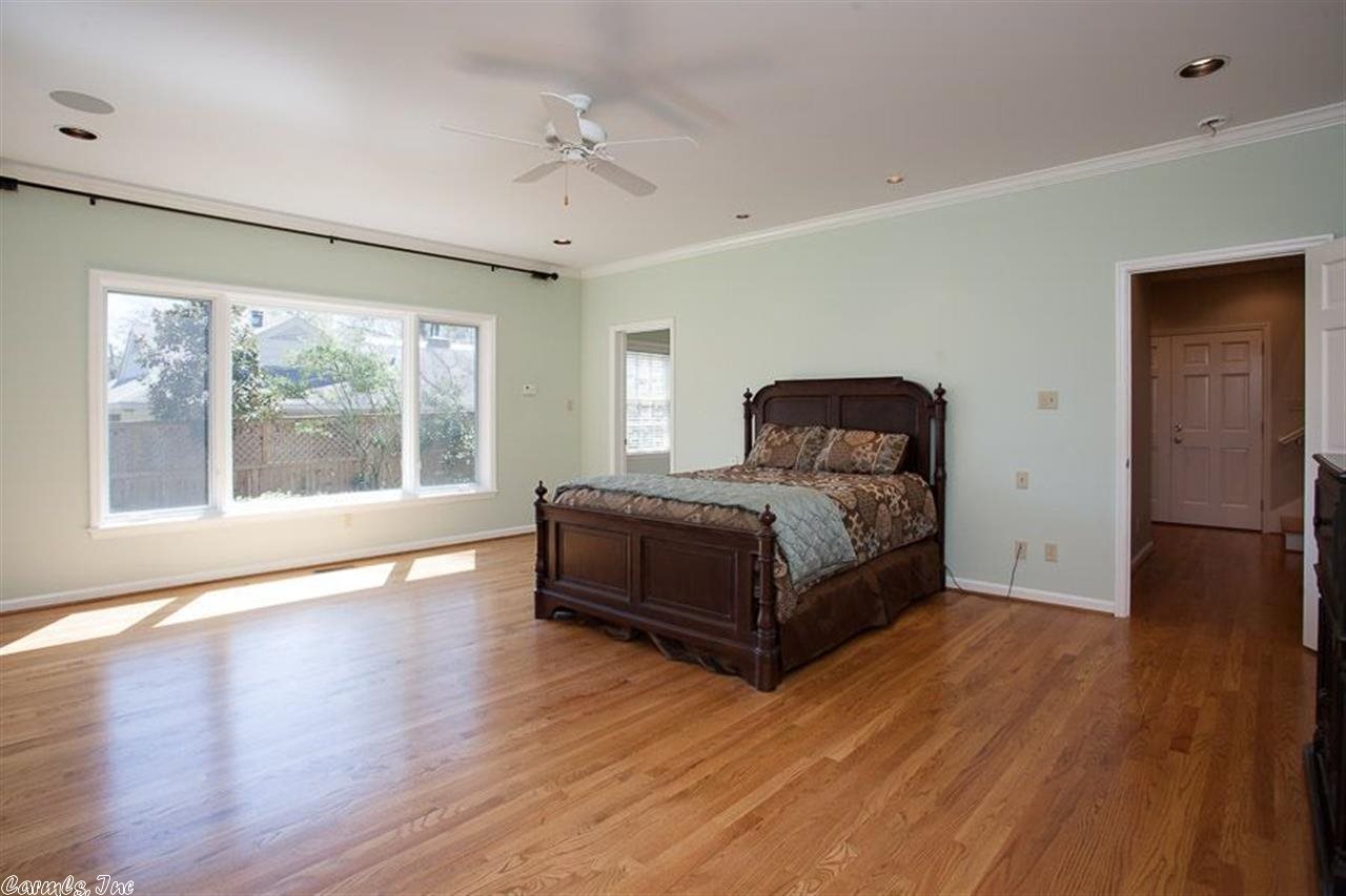 BEVERLY PLACE - Residential