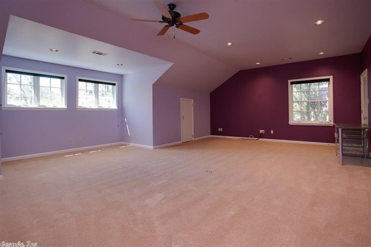 BEVERLY PLACE - Residential