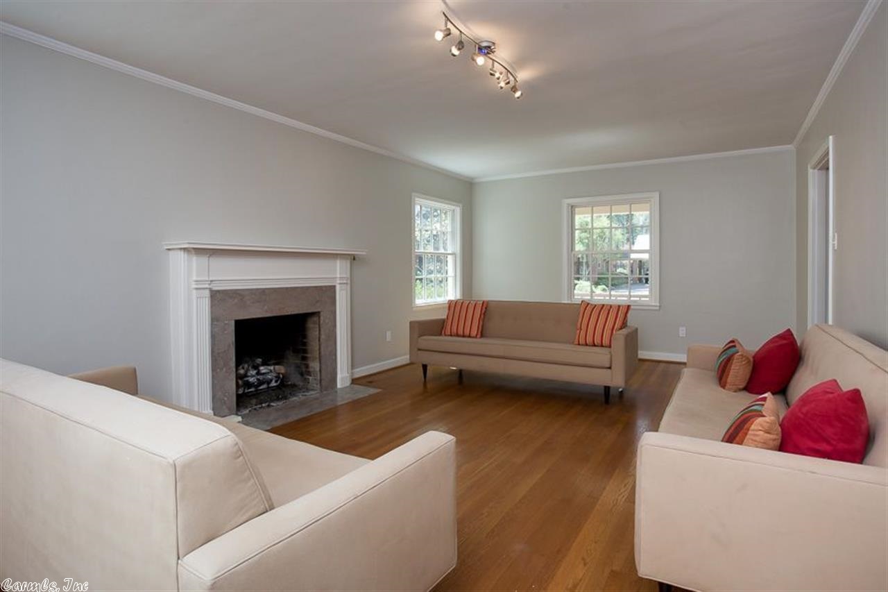 BEVERLY PLACE - Residential