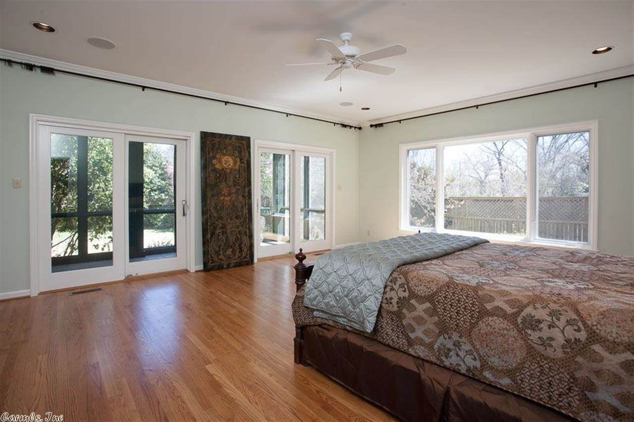 BEVERLY PLACE - Residential