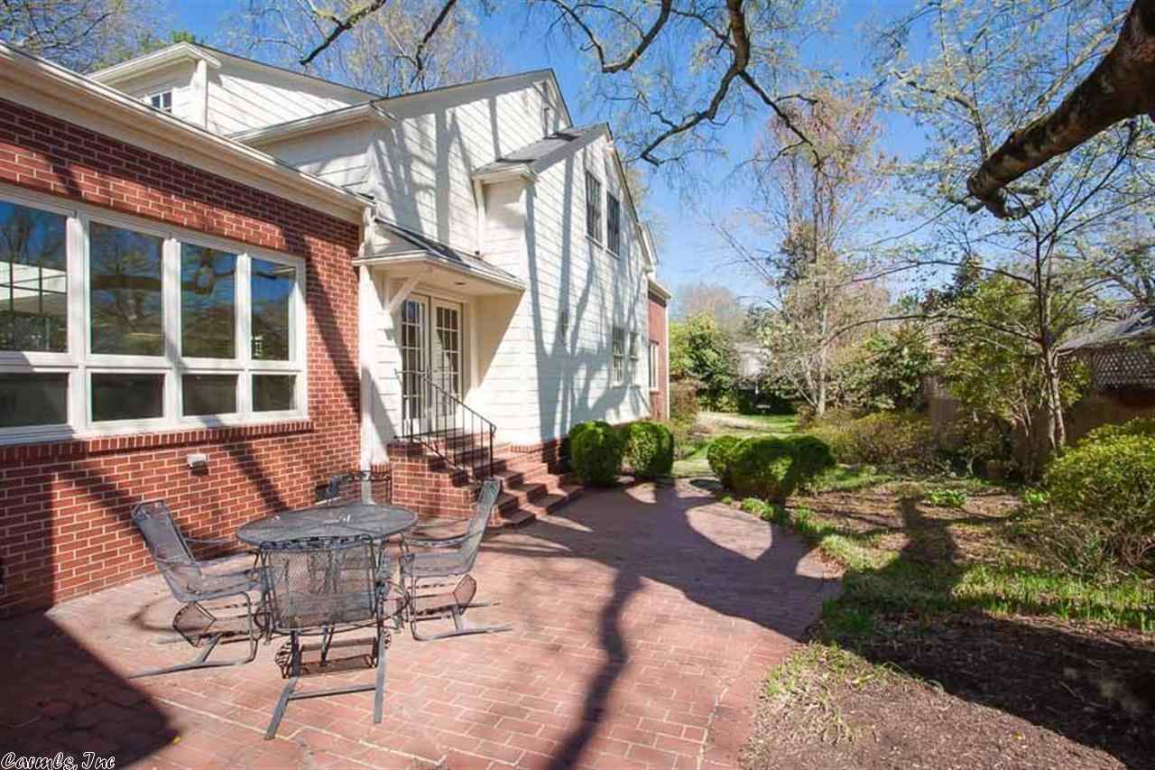 BEVERLY PLACE - Residential