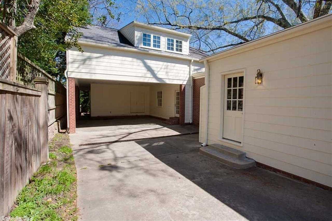 BEVERLY PLACE - Residential