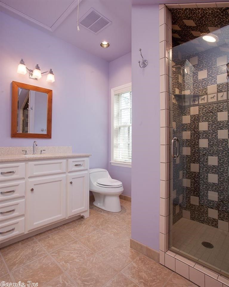 BEVERLY PLACE - Residential