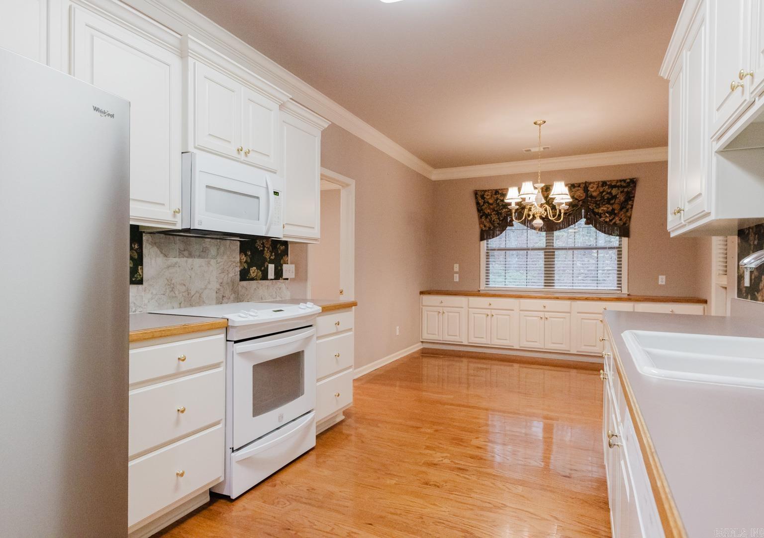 CHENAL VALLEY DUQUESNE COMMUNITY - Residential