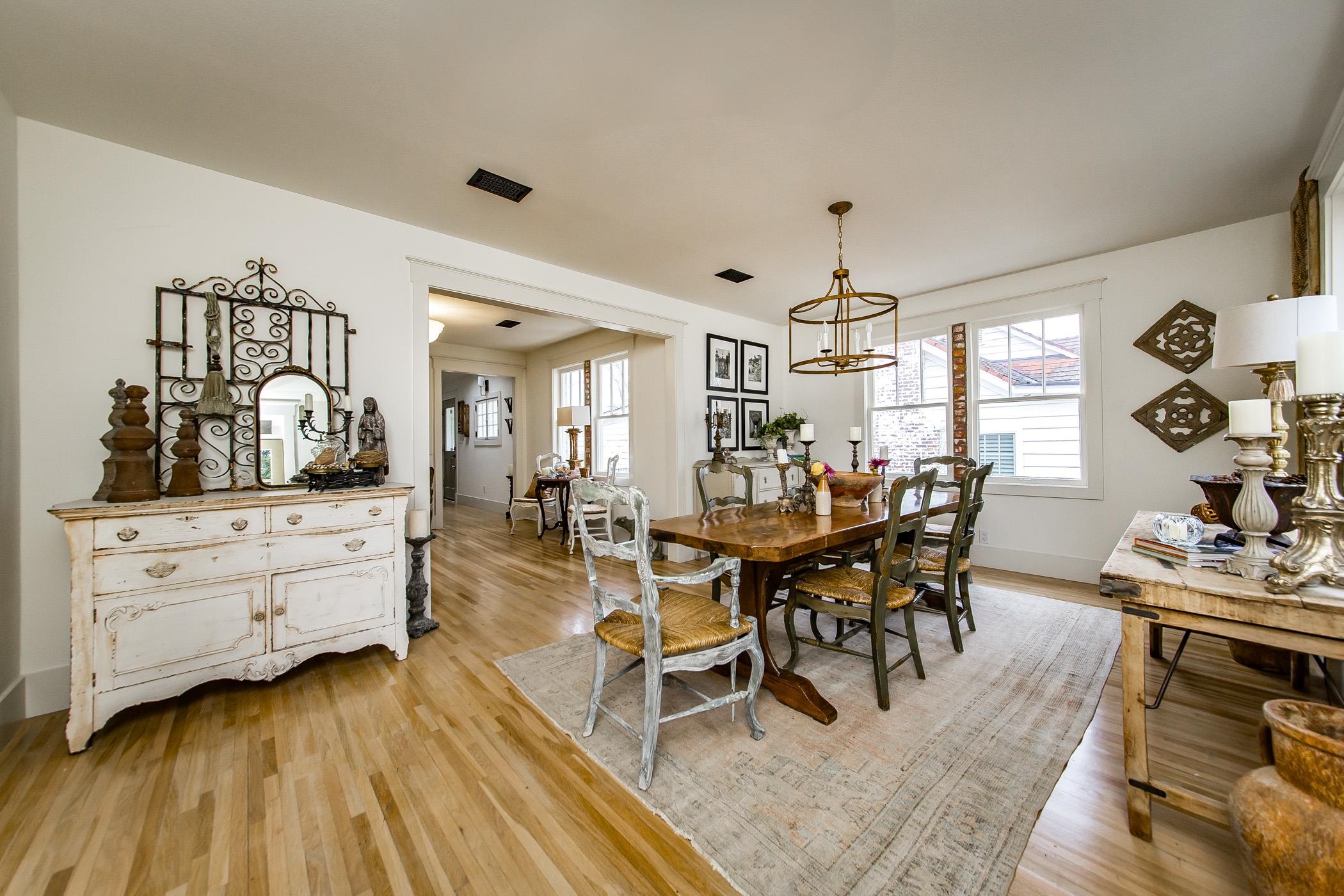 NEWTONS - Residential