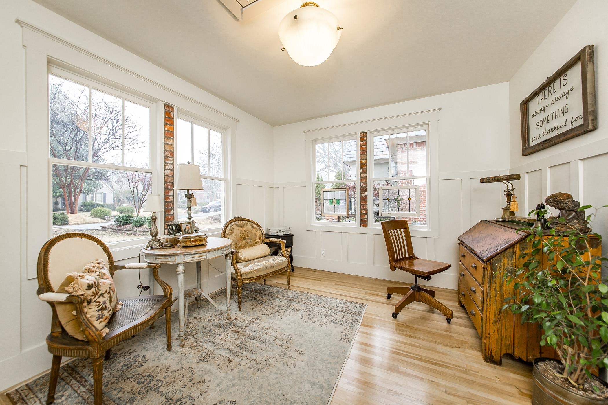 NEWTONS - Residential