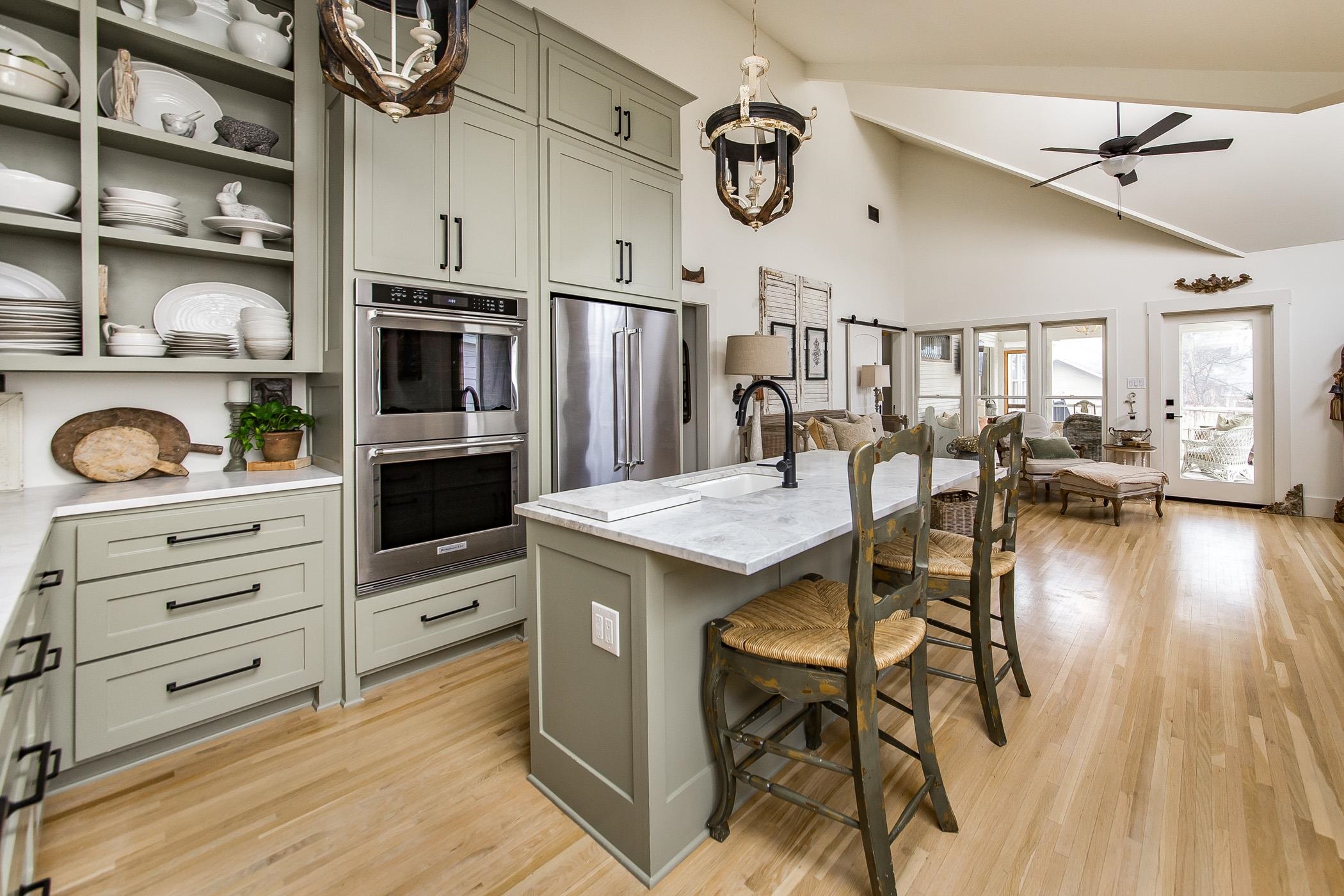 NEWTONS - Residential