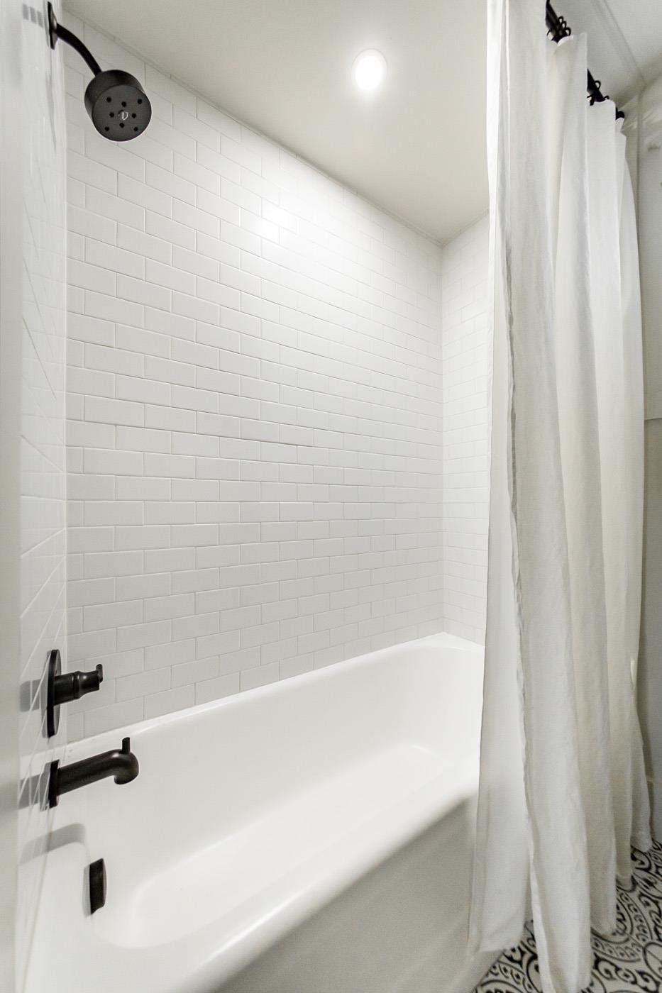 NEWTONS - Residential