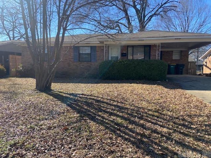 The perfect first home. All Brick, large fenced back yard, mature trees. Open Kitchen area.  A great quiet dead end street.  Very nice neighbors Flood insurance is required.  It has not flooded  or even come close since the seller purchased in 2004.  That is 22 years. Flood insurance is very reasonable.