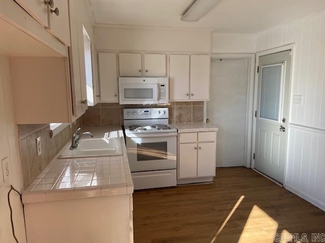 BROOK PARK - Residential