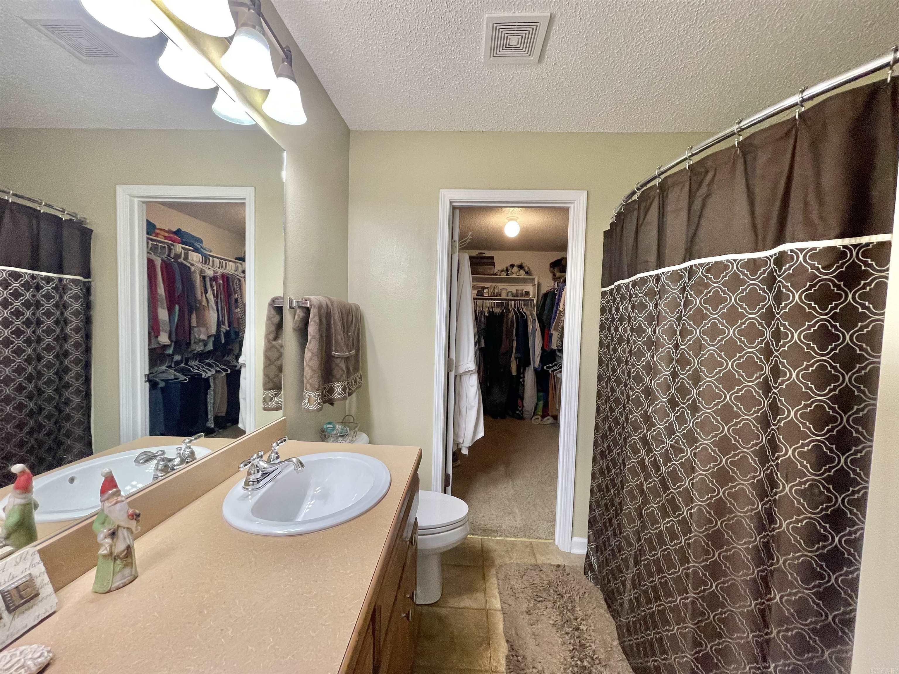 THE MEADOWS @ CENTENNIAL VALLEY - Residential