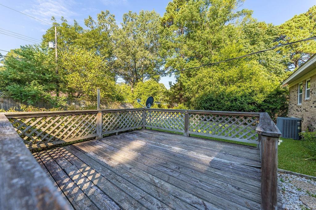 COUNTRY CLUB TERRACE - Residential