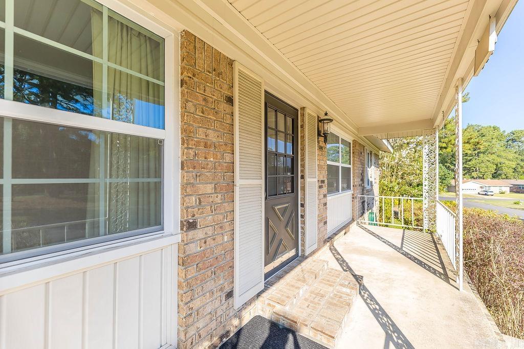 COUNTRY CLUB TERRACE - Residential
