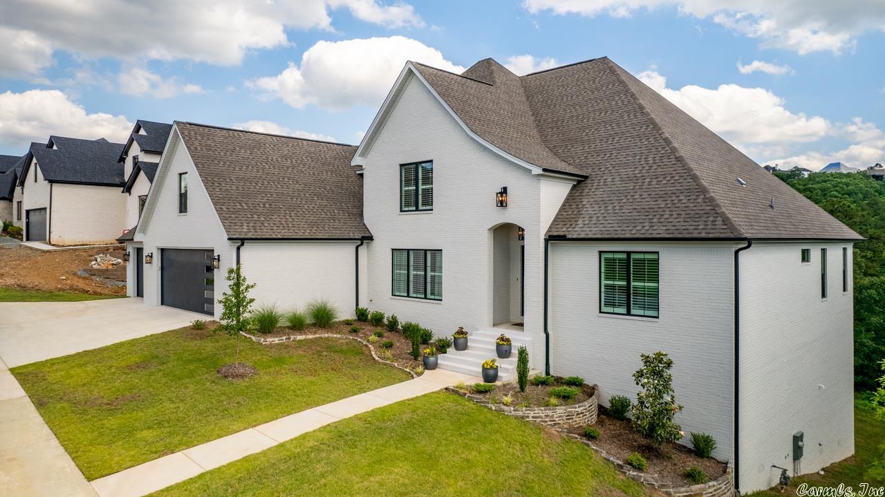 CHENAL VALLEY "FALSTONE COURT" - Residential