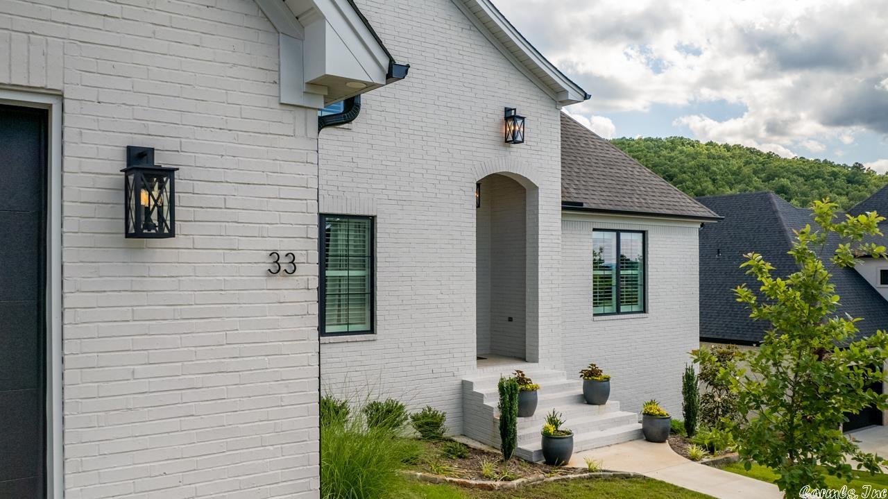 CHENAL VALLEY "FALSTONE COURT" - Residential
