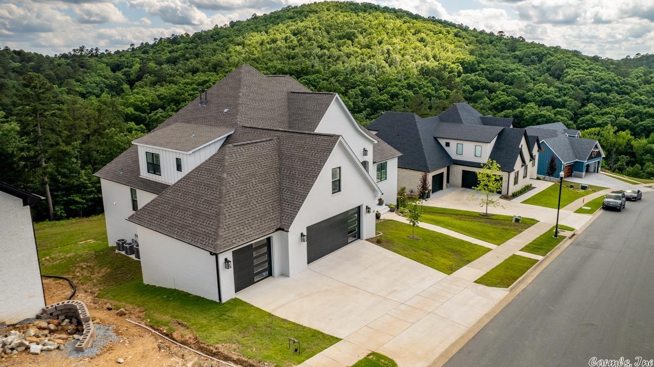 CHENAL VALLEY "FALSTONE COURT" - Residential