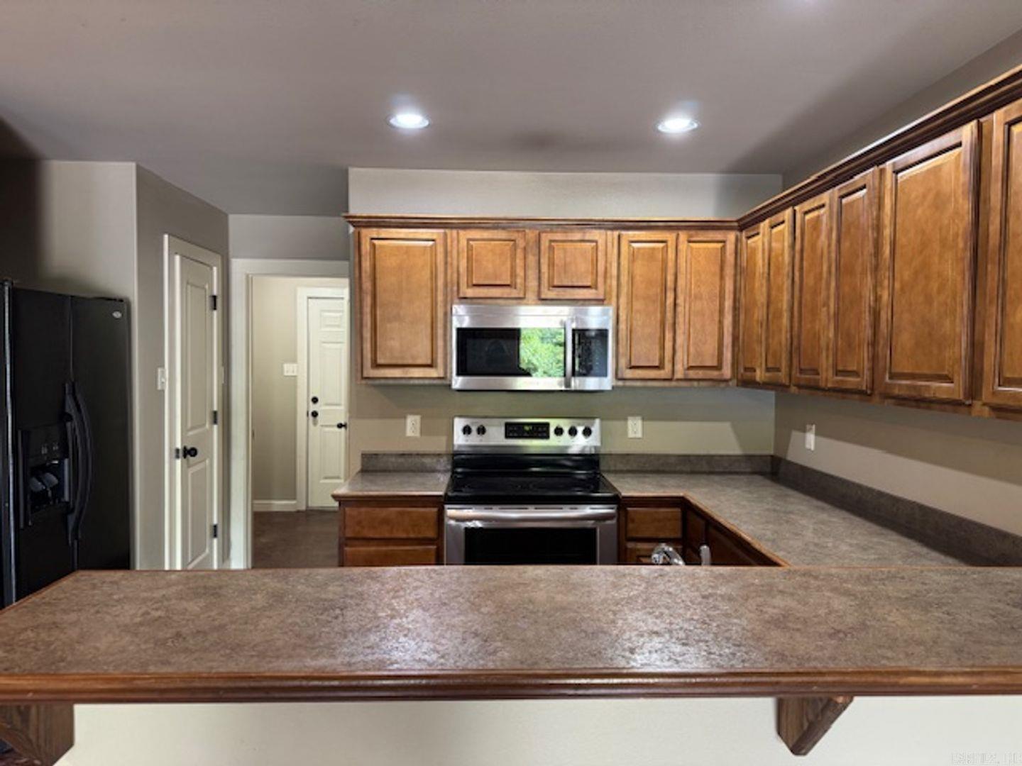 Pikewood I - Residential Lease