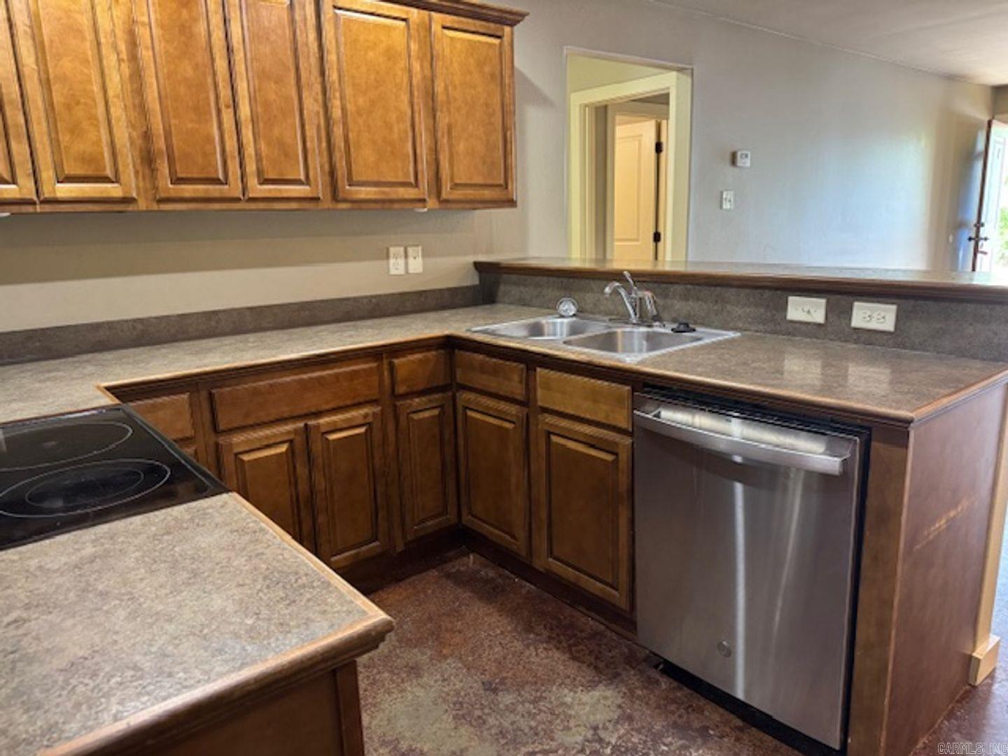 Pikewood I - Residential Lease