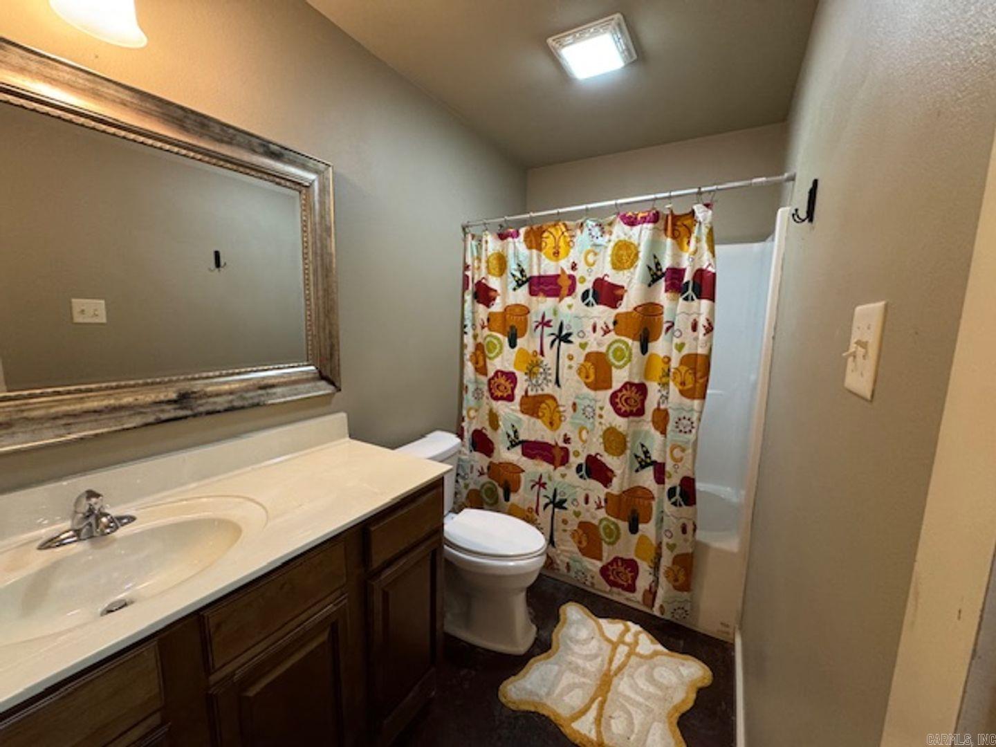 Pikewood I - Residential Lease